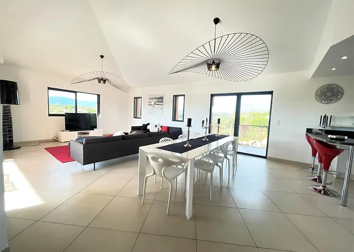 Santa Giulia, Vue Panoramique Sur La Mer, 900 M De La